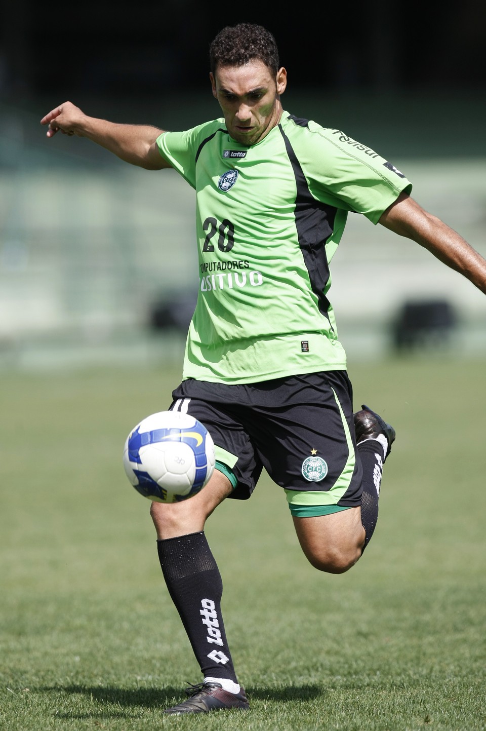 Após cumprir suspensão, Rodrigo Mancha volta ao Coxa em Ipatinga | Rodolfo Bührer / Gazeta do Povo