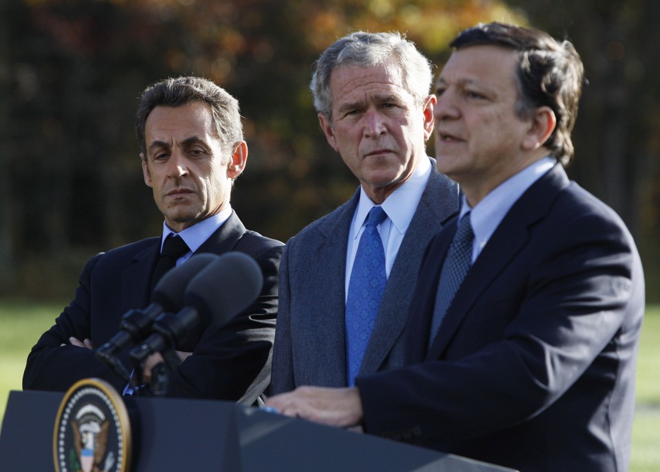 Sarkozy, Bush e Barroso se reuniram, neste sábado (18), nos EUA para tratar da crise econômica que atinge o mundo | JASON REED/REUTERS
