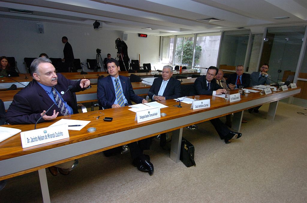 Equipe de juristas reunidos em Brasília: novo Código em elaboração | J.Freitas/ Agência Senado