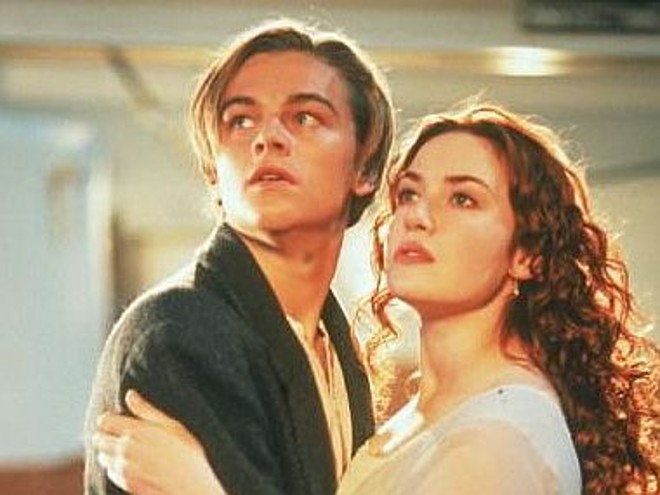 O romance de Leonardo DiCaprio e Kate Winslet embalou