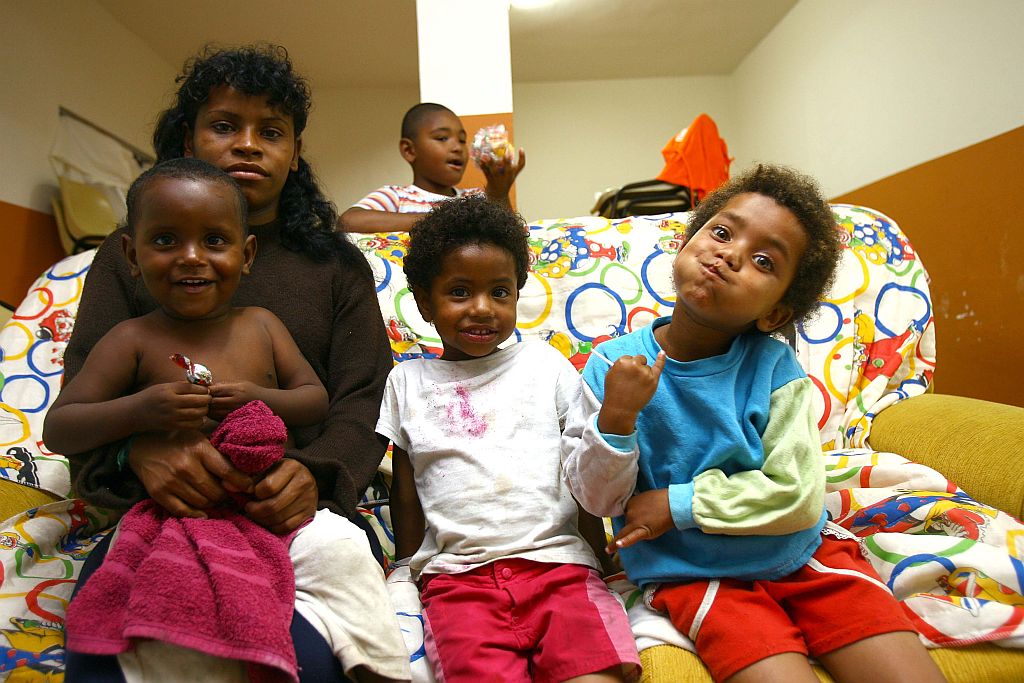 Cristina tem quatro filhos e espera o quinto: fome no fim do mês | Hedeson Alves/Gazeta do Povo