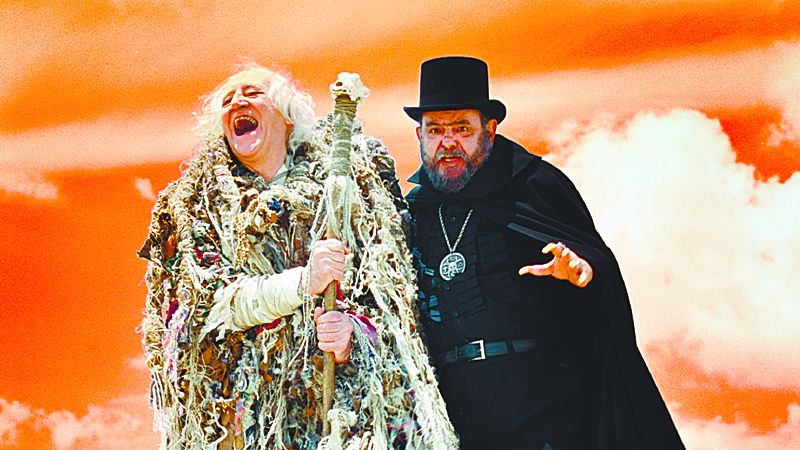 Zé do Caixão (à dir.): ícone do cinema maldito ganhou prÊmio na Espanha | Divulgação