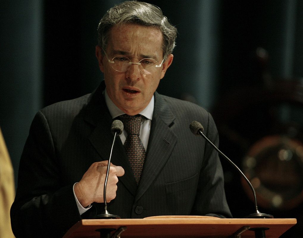 Relatório contesta afirmações de Álvaro Uribe de que a Colômbia assiste ao ressurgimento irreversível da paz | John Vizcaino / Reuters