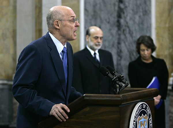 O secretário do Tesouro, Henry Paulson, anunciou medida que classificou de condenável mas necessária. | Hyungwon Kang/Reuters
