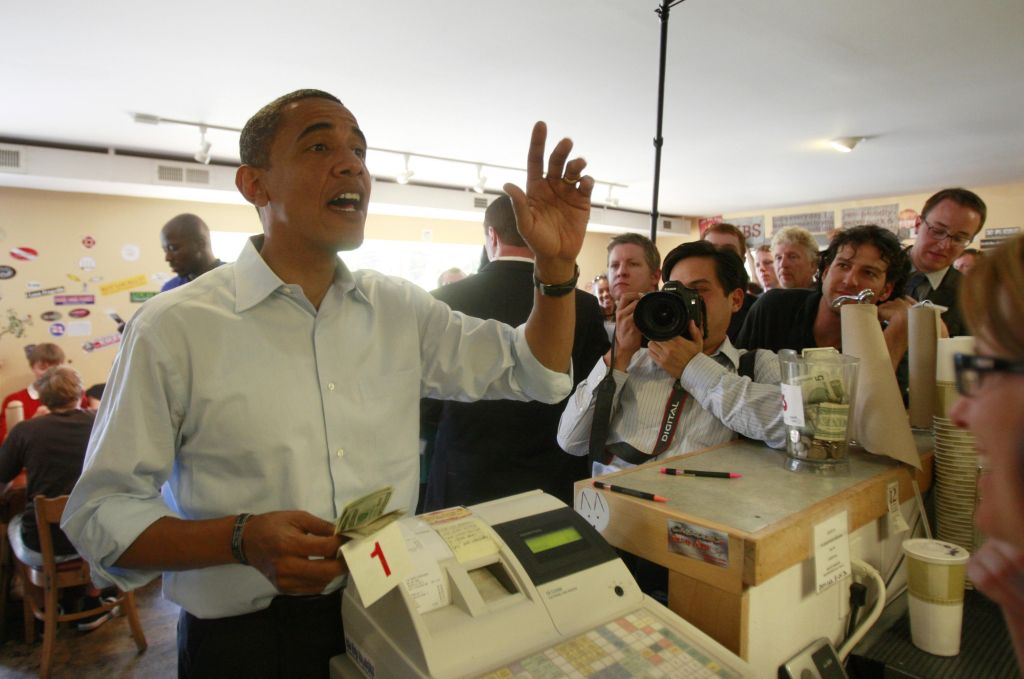 Obama está com oito pontos percentuais de vantagem para McCain: liderança expressiva por dez dias seguidos | Jason Reed / Reuters