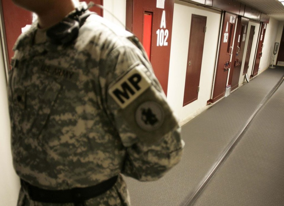 Governo norte-americano alega que os detentos chineses mantidos em Guantánamo podem ser torturados, caso sigam para a China | Joe Skipper / Reuters