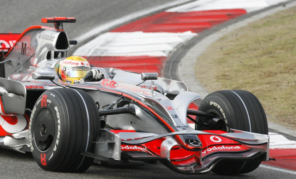 Lewis Hamilton: "estou aqui por causa da minha pilotagem" | Reuters