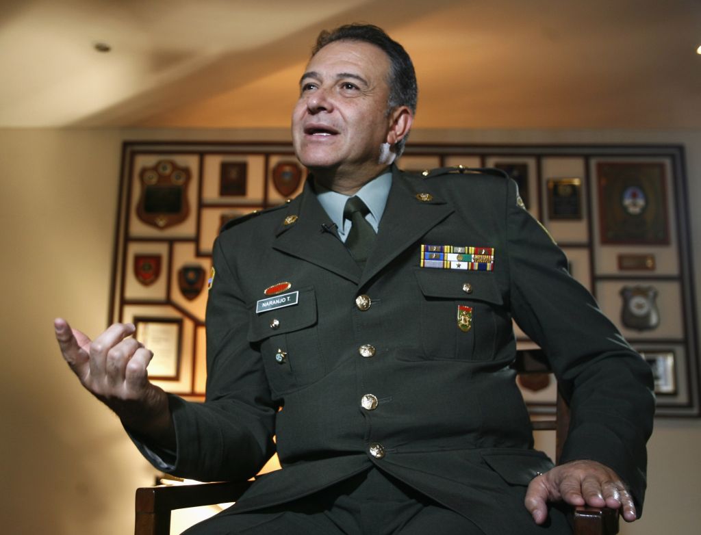 Naranjo destacou que "o narcotráfico é o ponto de encaixe das quadrilhas": Farc e a ELN estão aliadas com grupos armados ilegais | John Vizcaino / Reuters