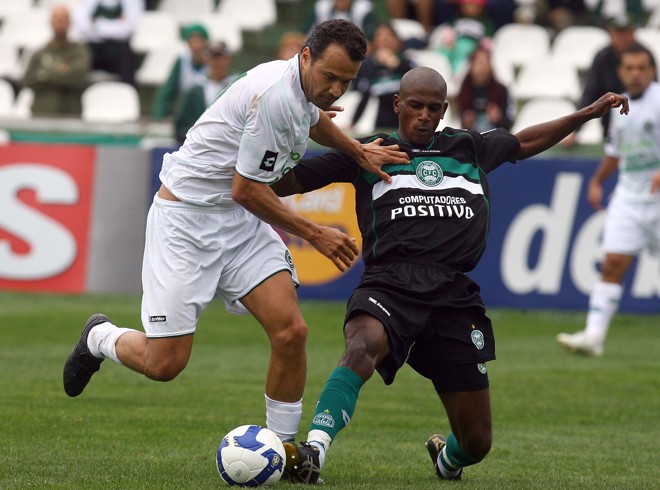 Romerito deu trabalho ao sistema defensivo do Coritiba | 