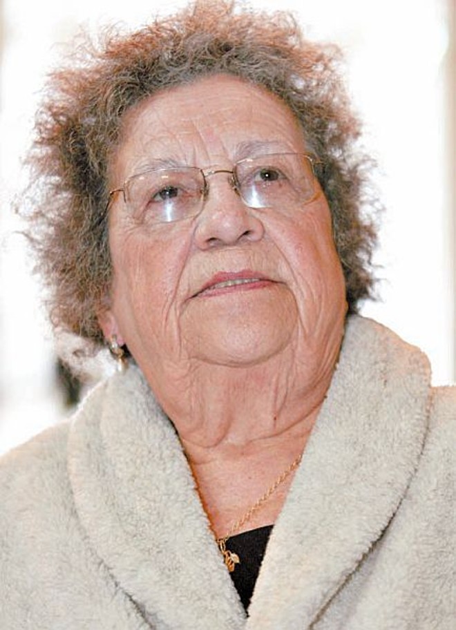Dona Lourdes: a primeira a chegar | 