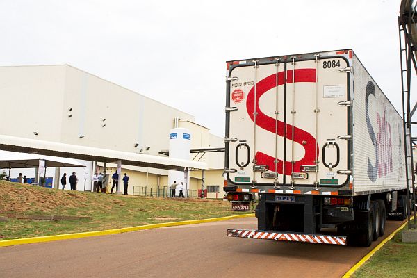Fábrica no Oeste do Paraná havia sido atingida por incêndio em 2006. | César Machado