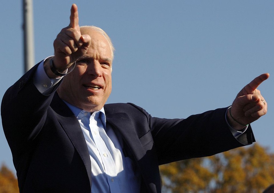 McCain apostou nesta sexta-feira em Ohio - um dos estados decisivos para as eleições. Republicano declarou gostar do "entusiasmo" e "embalo" dos eleitores locais | Brian Snyder / Reuters
