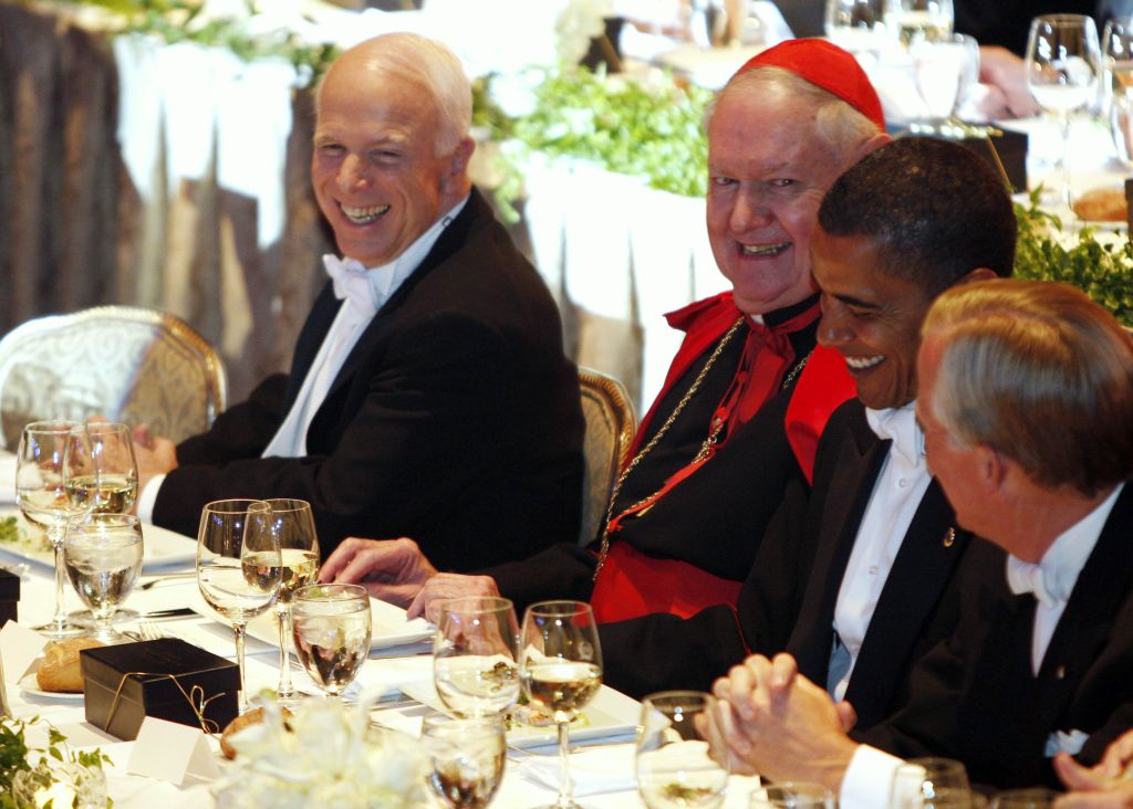 Os dois adversários trocaram elogios, dentro do espírito ameno que predominou no encontro | Carlos Barria / Reuters