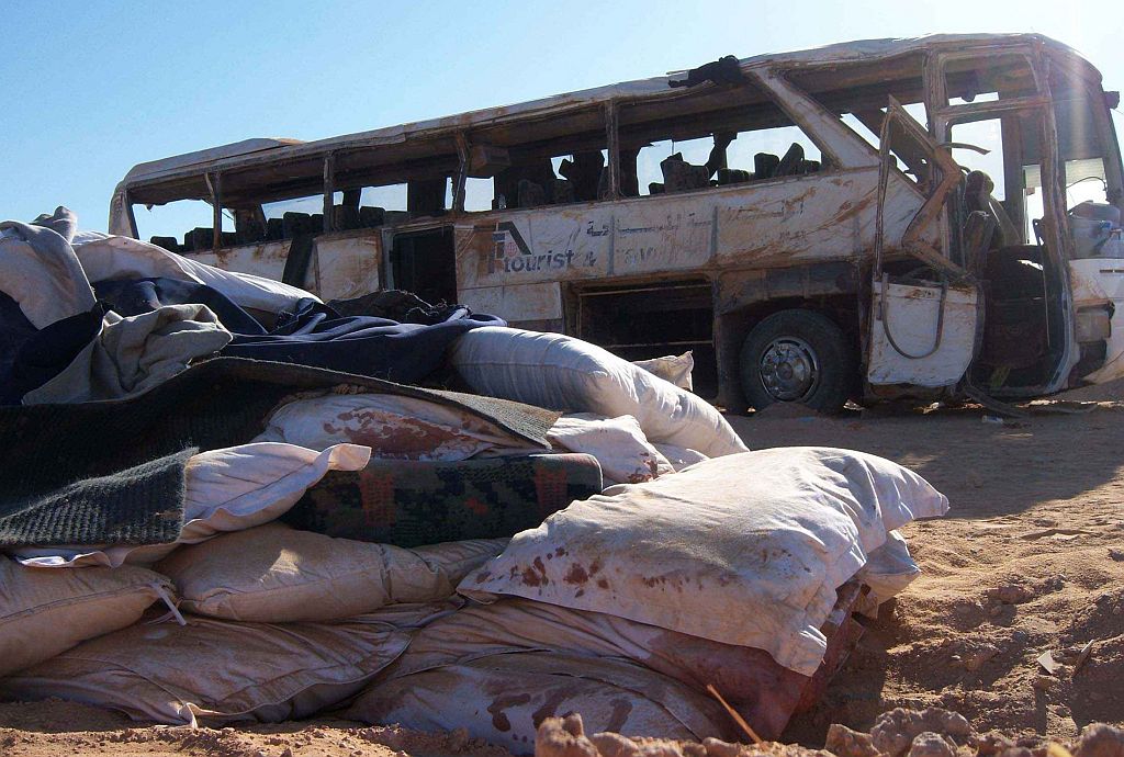 Motorista perdeu o controle do ônibus próximo ao antigo templo de Abu Simbel, no Egito | Abu Simbel / Reuters