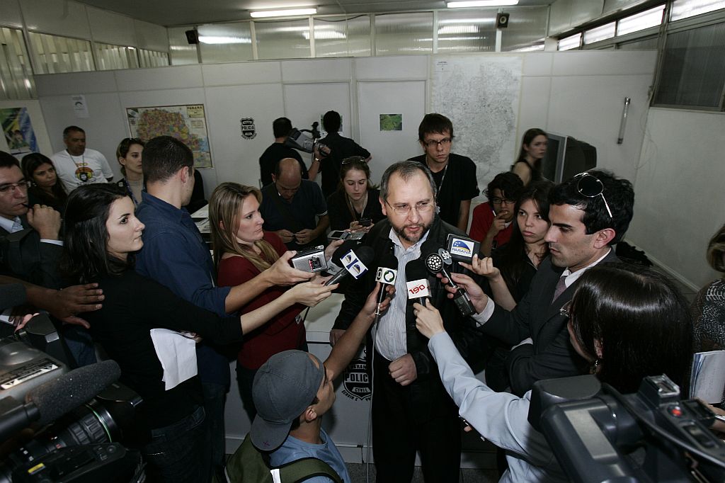 Estamos trabalhando com pessoas que ela conhecia ou que se aproximaram. Não foi uma pessoa que chegou de repente, policial que participa da investigação | Marcelo Elias / Gazeta do Povo