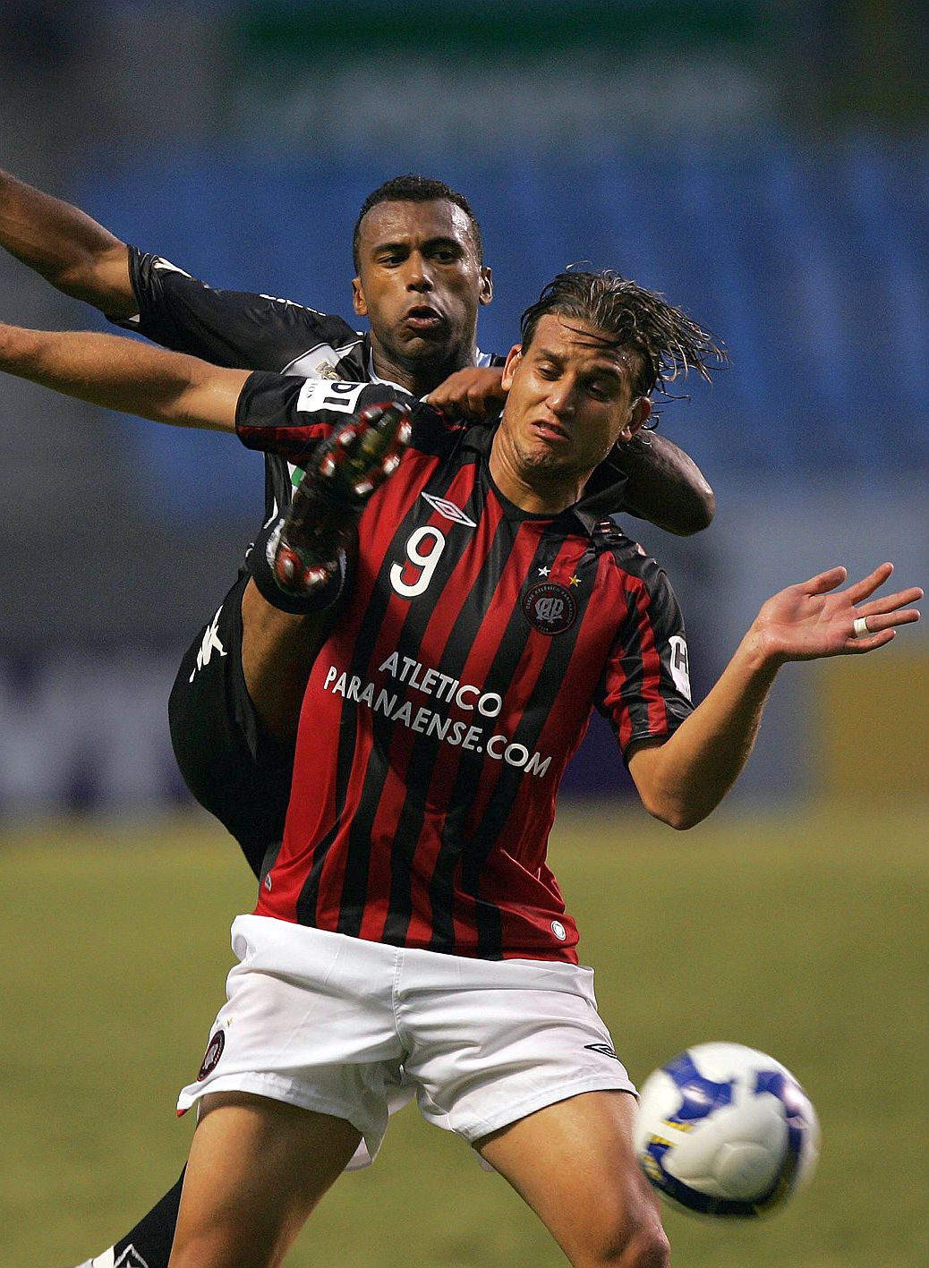 Jogo bem disputado do início ao fim. Empate valorizado pelos jogadores atleticanos | Uanderson Fernandes / Ag. O Dia