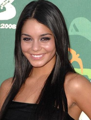 Vanessa vai aparecer com roupas pretas e muita maquiagem, tentando mudar a imagem da garota de HSM | Divulgação/Vanessa Hudgens