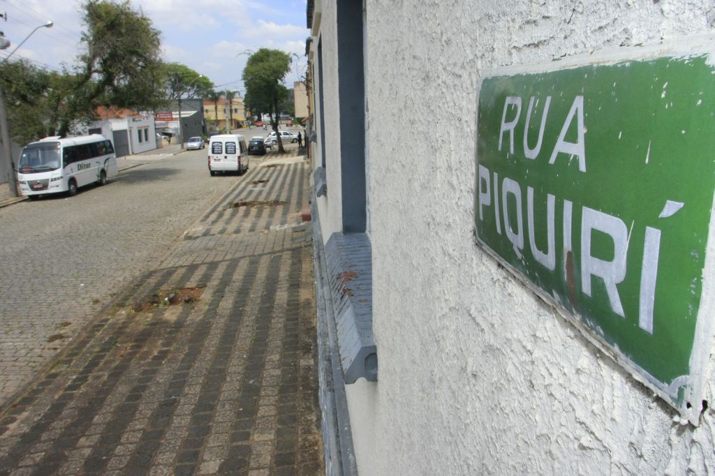 Rua Piquiri: mudança de perfil (do industrial ao comercial) aos poucos | Daniel Derevecki/Gazeta do Povo