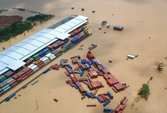 Foto publicada no blog Uhull mostrando a enchente em Itajaí | Reprodução internet