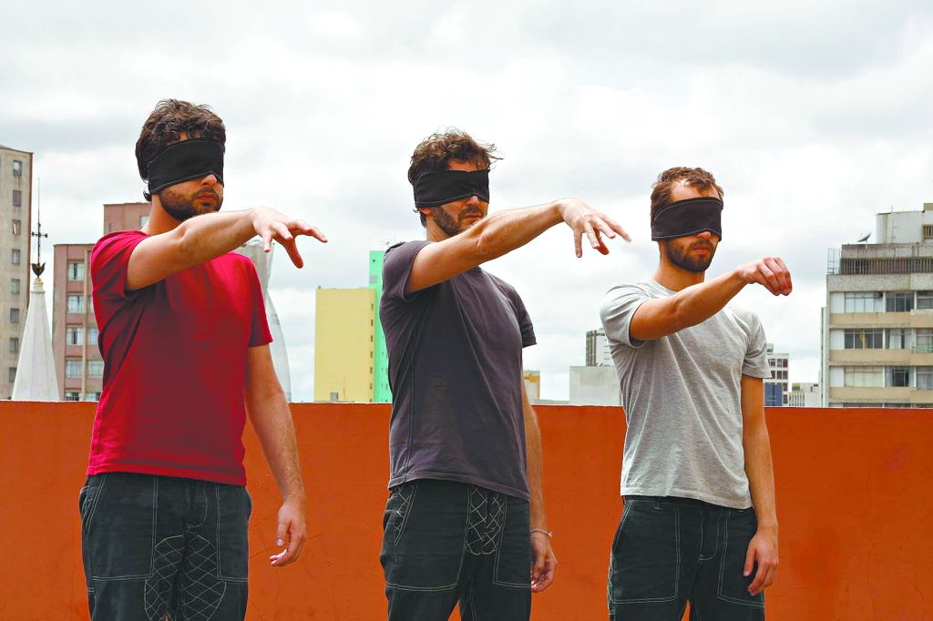 "Sobre Reparações Necessárias, uma das cenas que a Obragem apresenta hoje na Casa Hoffmann | Divulgação/ Obragem