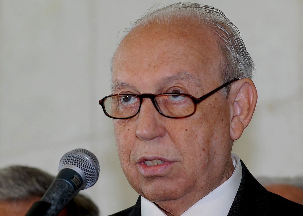 "Não podemos permitir é que haja uma onda de crise, porque a crise contagia. Precisamos levantar a cabeça e procurar sair dela da melhor maneira possível", alerta Alencar | Antonio Cruz/ABr