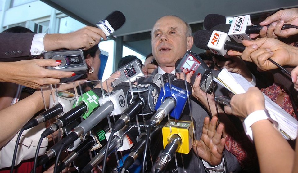 Mantega concede coletiva aos jornalistas e diz: "nos recusamos a participar das reuniões do G7 ou do G8 como meros tomadores de cafezinho. Ou o G7 muda de figura e se transforma em G13 ou G14, ou vamos fortalecer o G20" | Jose cruz / Abr