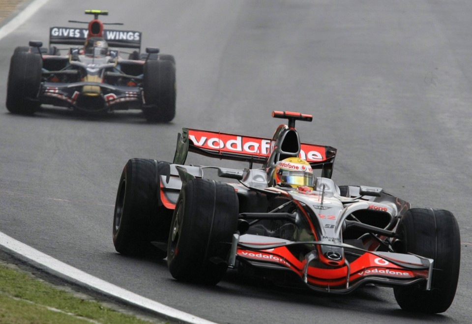 Vettel, quando estava perseguindo Lewis Hamilton | Reuters