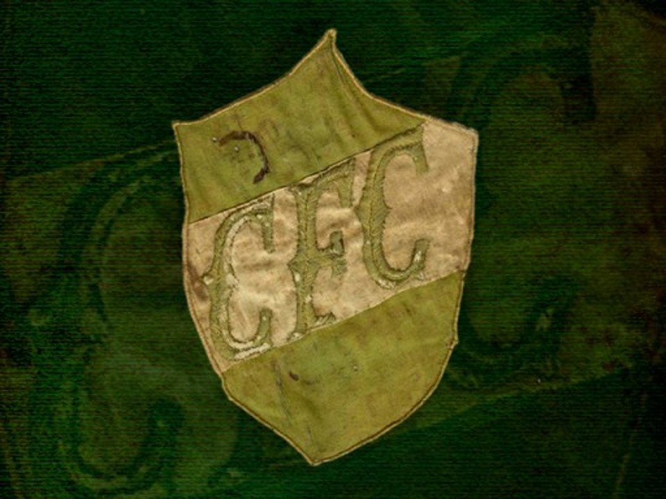 Escudo havia sido utilizado pelo Coxa em 1912, em partida com o Internacional, no Jockey Club do Prado Velho | Reprodução/ Site oficial
