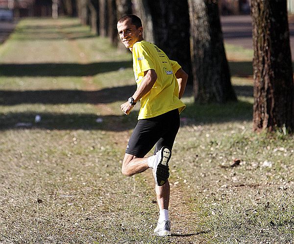 Vanderlei Cordeiro de Lima: A partir de 2009, vai ser diferente para mim. Não vou me importar com resultado. Vou desfrutar da corrida. | Albari Rosa/Gazeta do Povo