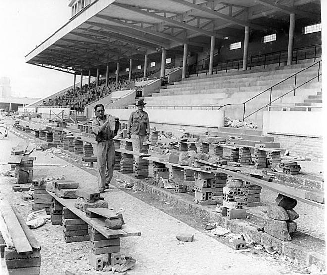 Outro aspecto do quebra-quebra após a derrota para os gaúchos |