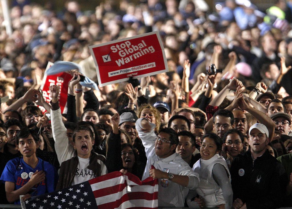Simpatizantes de Barack Obama aglomeram-se no Grant Park, em Chicago | Jim Young / Reuters