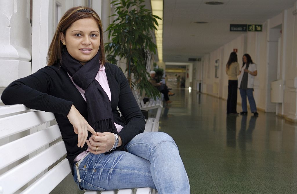 Claudia Castillo ganhou uma nova parte da traquéia. Órgão foi criado a partir de suas próprias células-tronco | Hospital Clinic Barcelona / Reuters