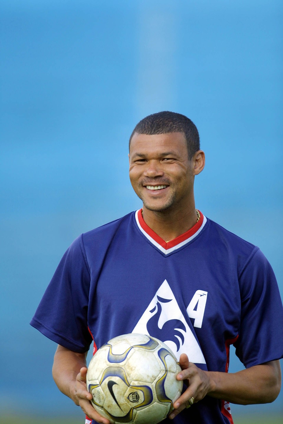 Renaldo, na época de Paraná: Jogador diz ser "pé quente" em jogos do Tricolor e não esconde satisfação por vitória do time | Albari Rosa / Gazeta do Povo - Arquivo