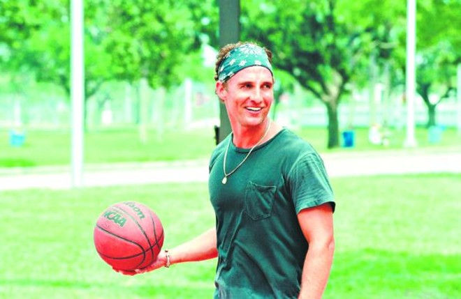 Matthew McConaughey: surfista trintão, simpático e boa vida em Armações do Amor | 