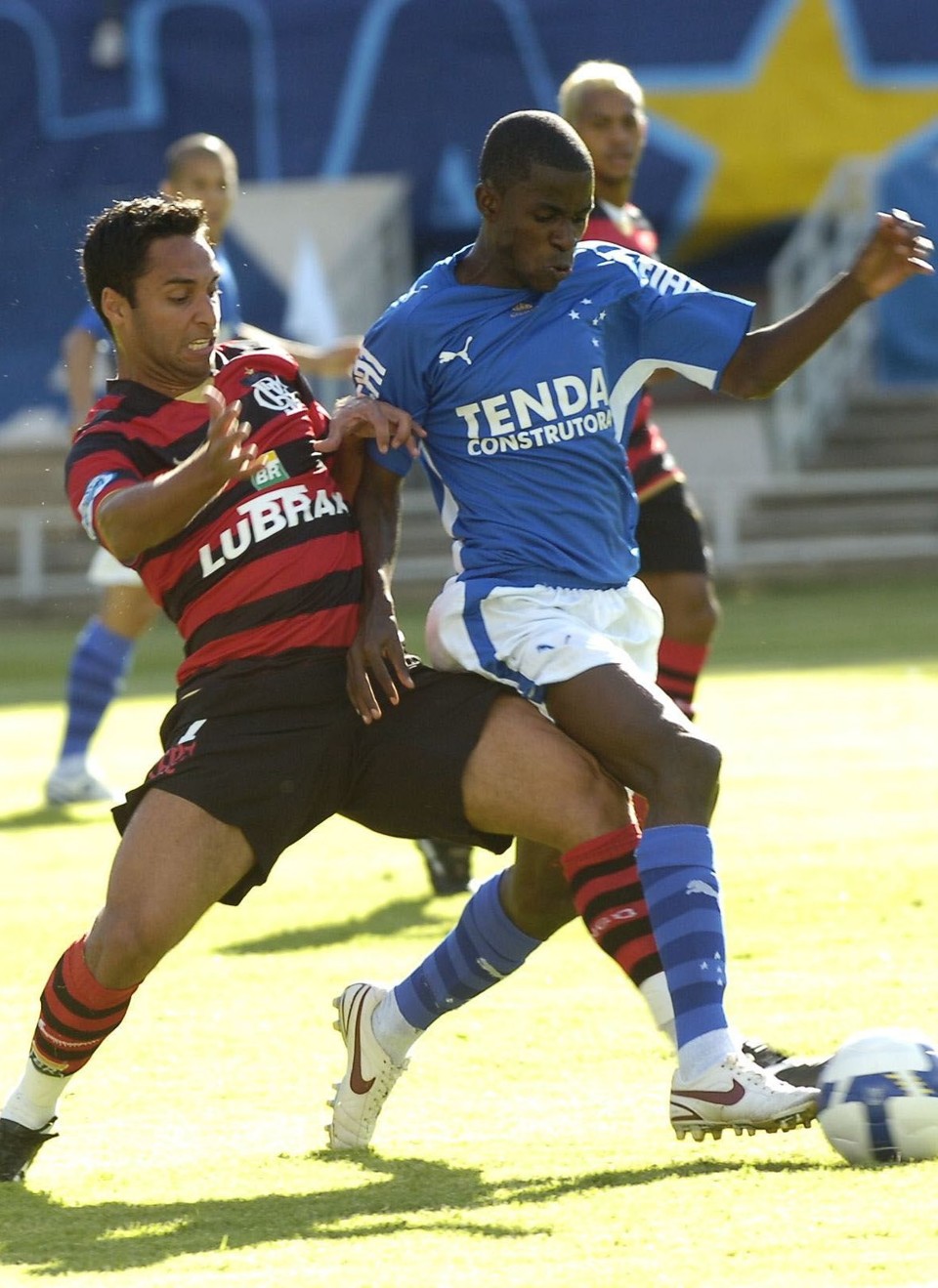 Em jogo emocionante e polêmico, Cruzeiro vence e se consolida no G-4 | Paulo Filgueiras / Estado de Minas