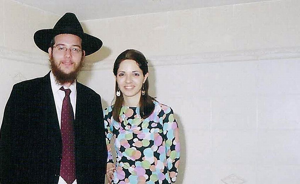 Gavriel Holtzberg e sua esposa Rivkah, co-diretora do Chabad-Lubavitch, em Mumbai | Chabad.org / AFP PHOTO