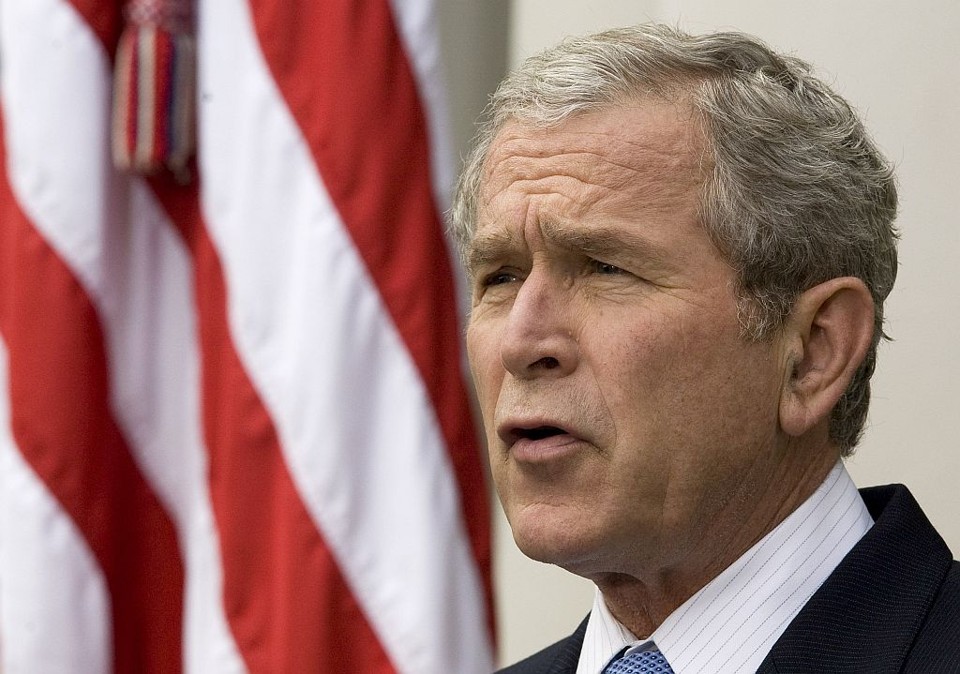 Bush teme ataques terroristas e zela para que a transição seja a mais "tranqüila possível" | Larry Downing / Reuters