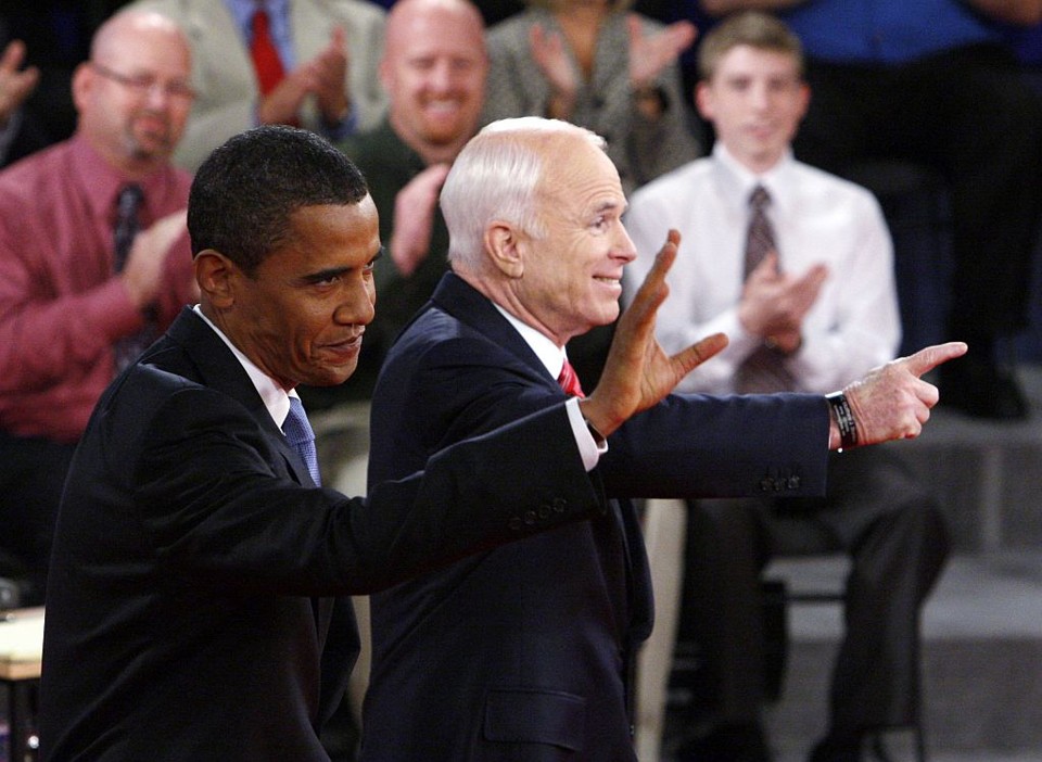 Obama e McCain travaram inúmeras batalhas durante à corrida presidencial, agora republicano busca ajudar o seu ex-rival nos novos desafios que enfrentará | Charles Dharapak / Reuters