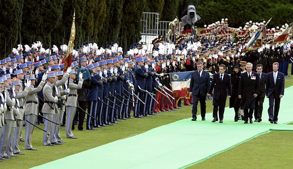 Líderes de governos comparecem á solenidade de aniversário do fim da Primeria Guerra Mundial | Jean-Christophe Verhaegen/AFP