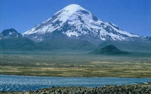 Imagem de 2005 mostra o monte Sajama, em Oruro, na Bolívia | Divulgação/Wikimedia Commons