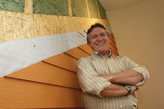 Carlos Maroni, diretor da Louisiana-Pacific: aposta em crescimento de 30% . |