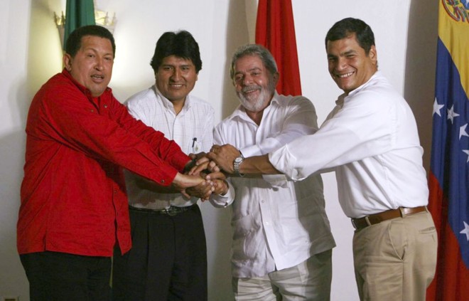 Foto do encontro entre Chávez, Morales, Lula e Correa, em Manaus, em setembro: tensão com os vizinhos aumentou nos últimos meses | Reuters