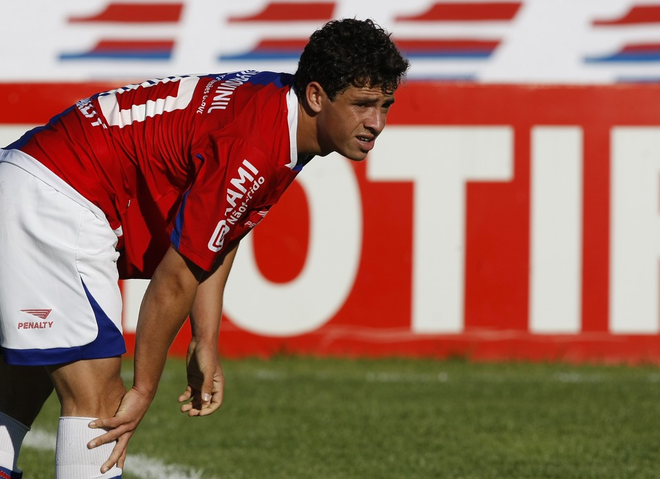 Valorizado e com muitos interessados, Giuliano prefere ficar no Brasil se sair do Paraná | Rodolfo Bührer / Gazeta do Povo