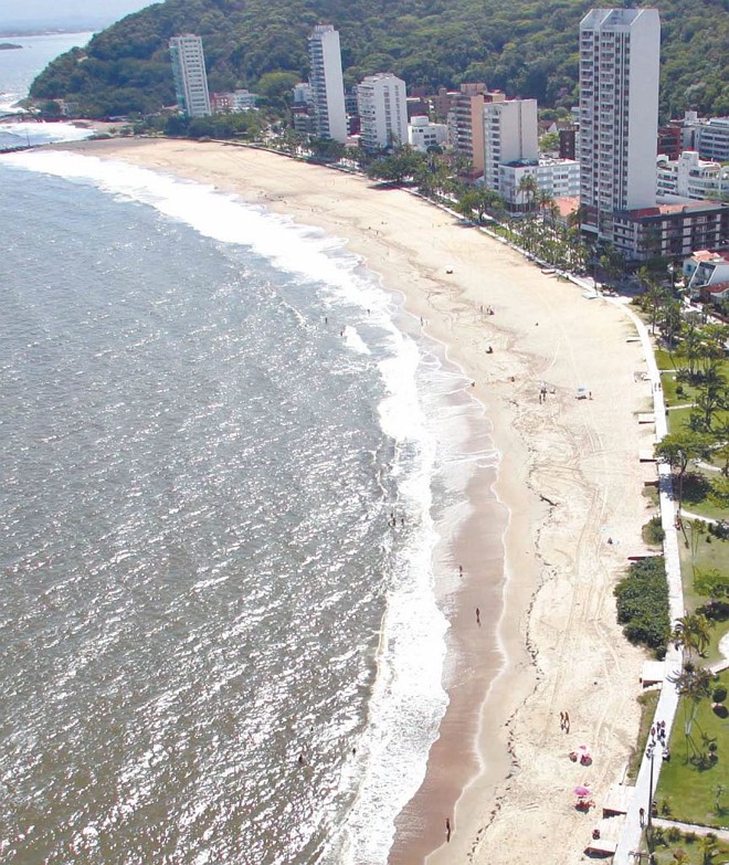 Matinhos, segundo destino mais procurado pelos veranistas no Paraná, espera bater recorde de público nesse verão | Hedeson Alves/Gazeta do Povo