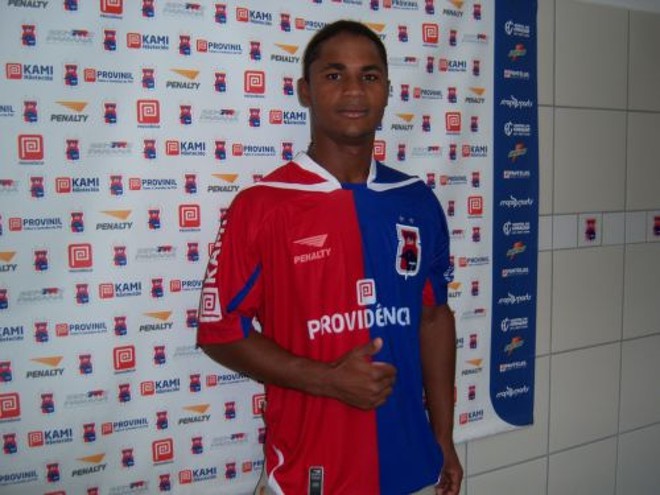 Meia Everton é a mais nova contratação do Tricolor para 2009 | 