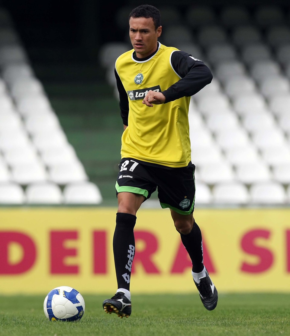 Zagueiro Jéci pode ser envolvido em uma transação para o Palmeiras receber Keirrison em janeiro | Hedeson Alves / Gazeta do Povo