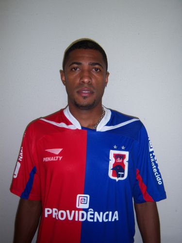 Ex-jogador do Brasiliense foi apresentado oficialmente nesta segunda-feira | Divulgação / Paraná Clube