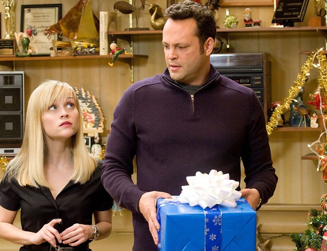 Reese Witherspoon e Vince Vaughn em cena de 