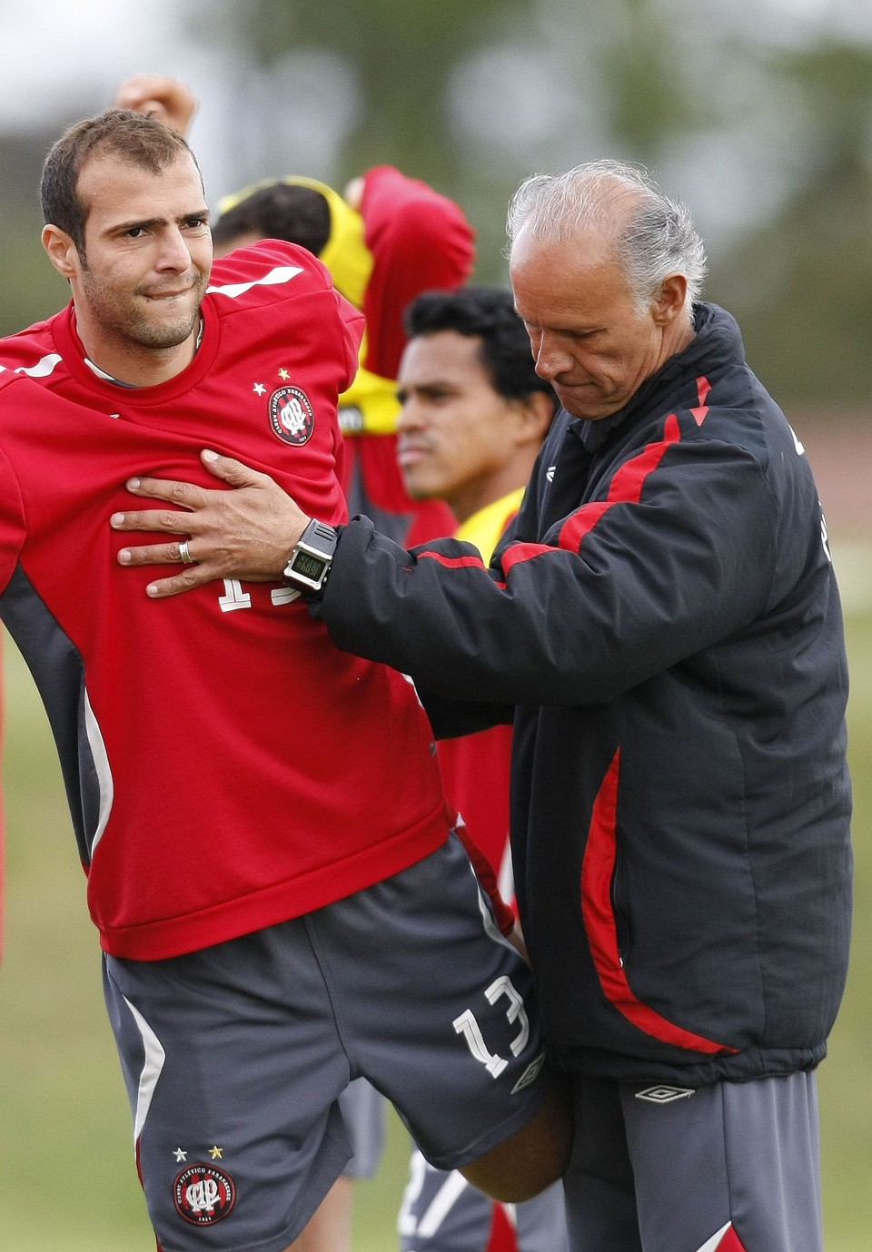Moraci Santanna, durante treinamento do Atlético: Preparação física vai além dos trabalhos do dia-a-dia | Rodolfo Bührer / Gazeta do Povo