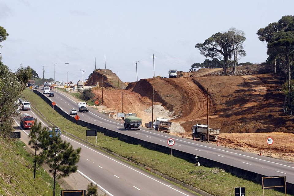 Praças de pedágio nas BRs 116, 101 e 376 (foto) ficam prontas só em janeiro e fevereiro | Valterci Santos/Gazeta do Povo